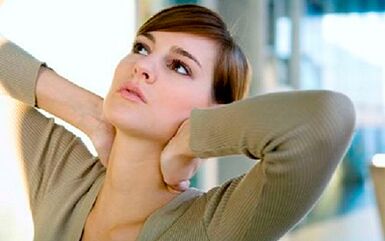 La realización de gimnasia para la osteocondrosis cervical incide en la eliminación de la enfermedad.